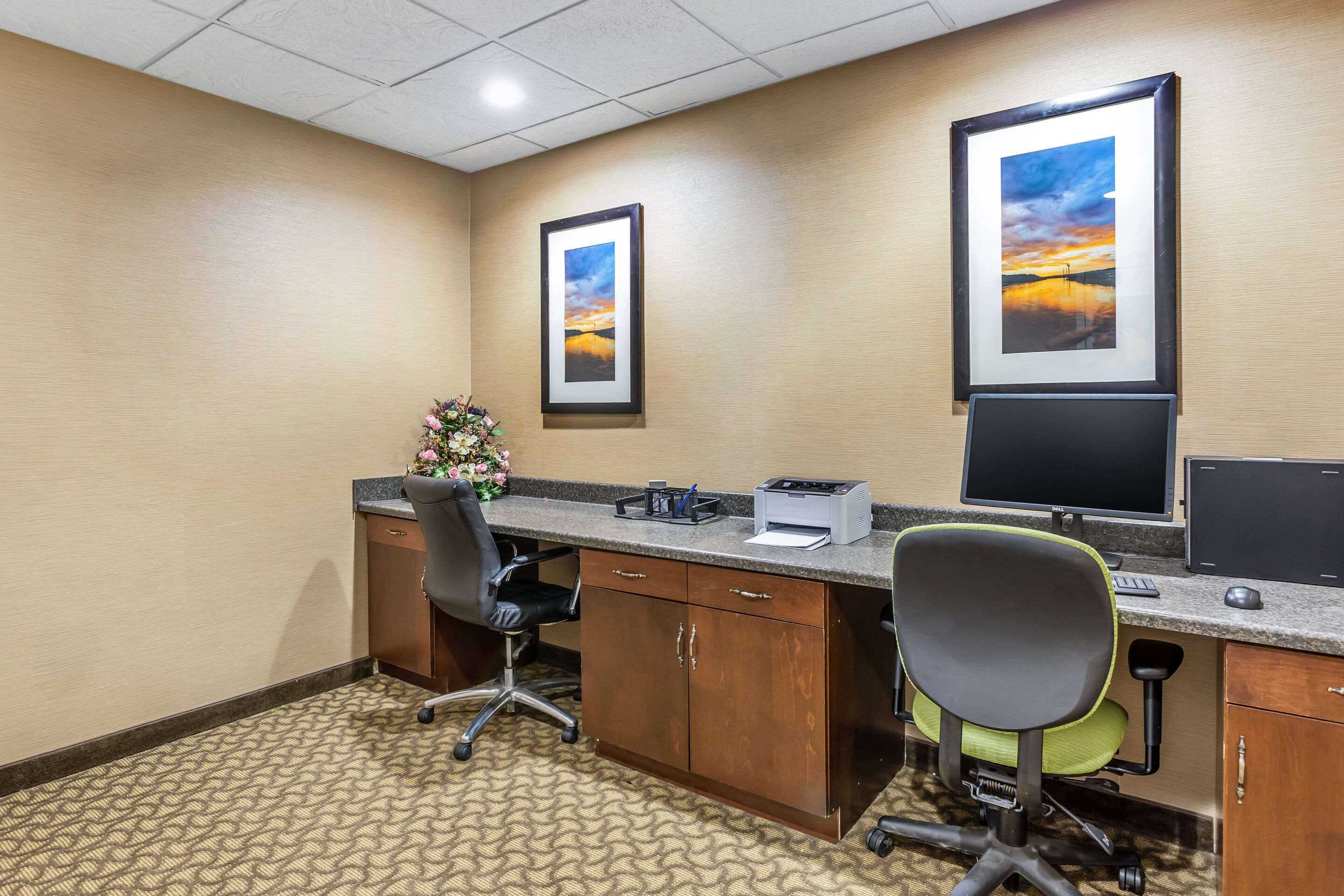 Computer in the lobby