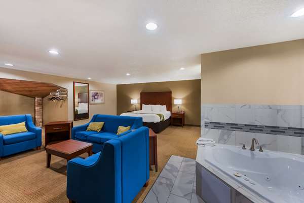 Suite - Quality Inn Marysville