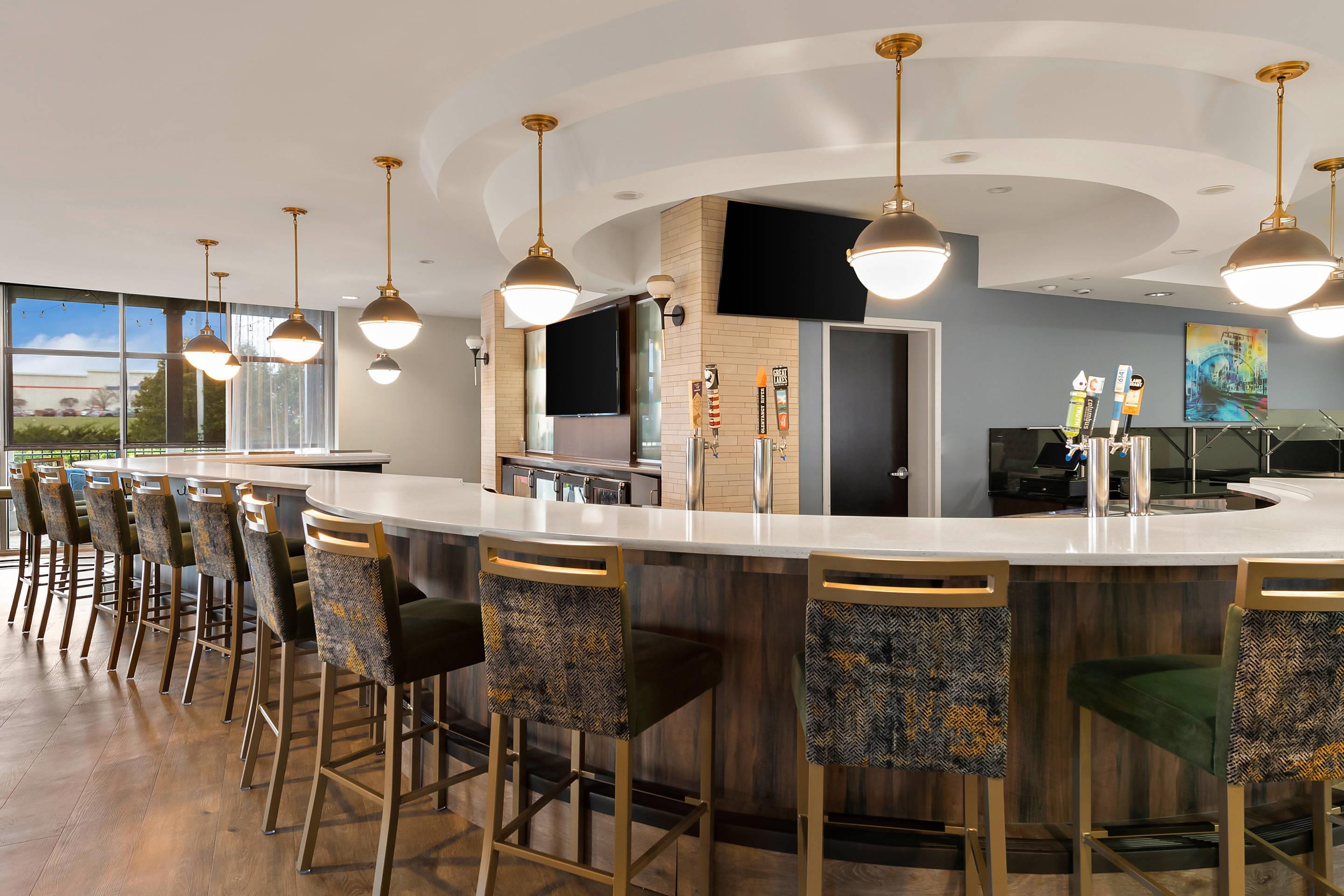 Bar | Cambria Hotel Columbus - Polaris
