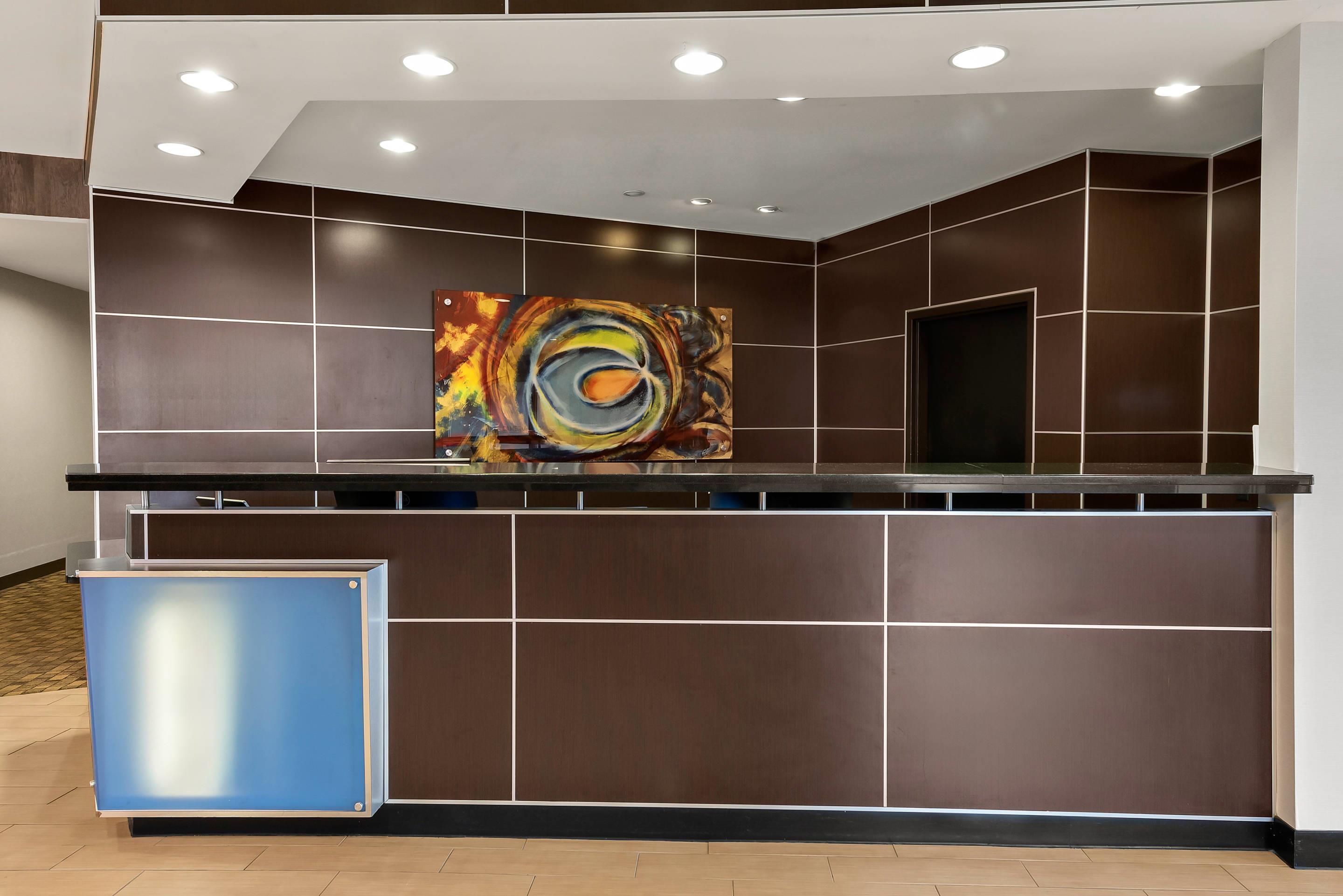 Front desk | Cambria Hotel Columbus - Polaris