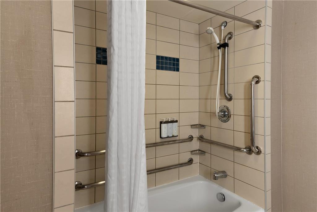 CAMBRIA HOTEL COLUMBUS POLARIS-guestroom-Guest Room,Bathroom,On-Site.jpg