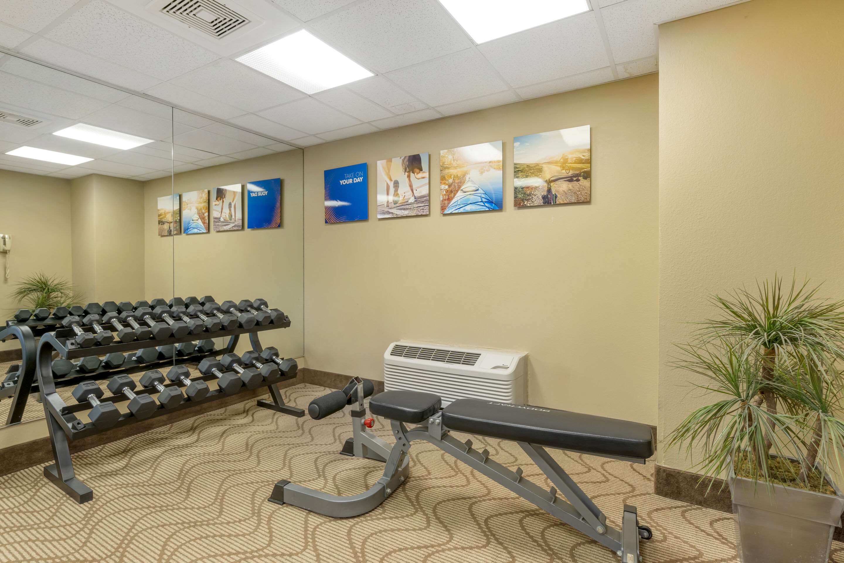 Fitness center | Comfort Inn North/Polaris