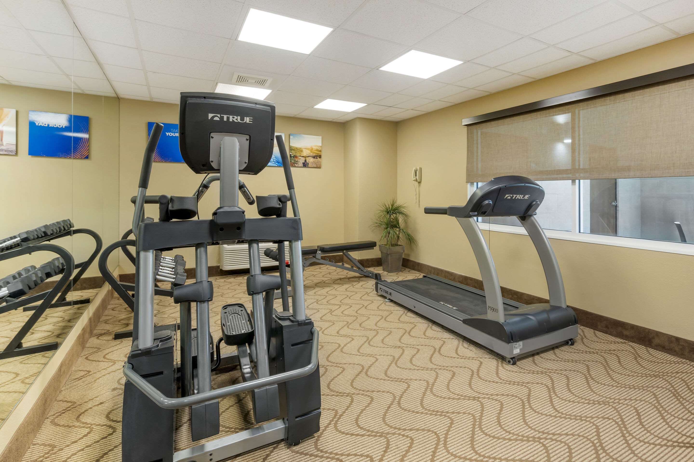 Fitness center | Comfort Inn North/Polaris