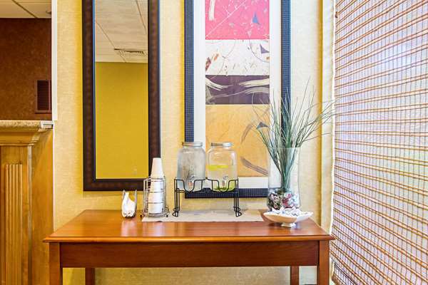  - Quality Inn & Conference Center Fremont - I-80 & I-90, Exit 91