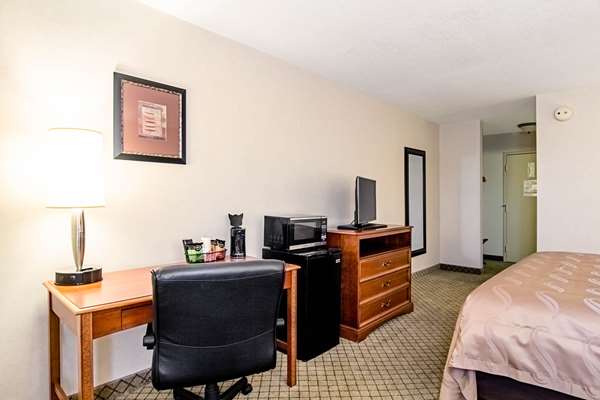  - Quality Inn & Conference Center Fremont - I-80 & I-90, Exit 91
