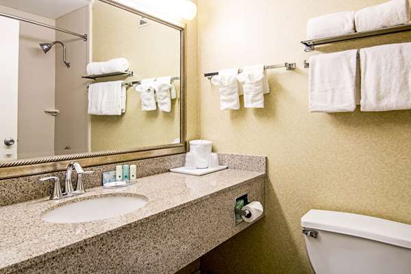  - Quality Inn & Conference Center Fremont - I-80 & I-90, Exit 91