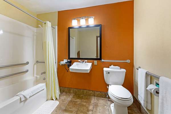  - Quality Inn Wooster