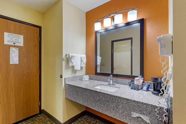  - Quality Inn Wooster