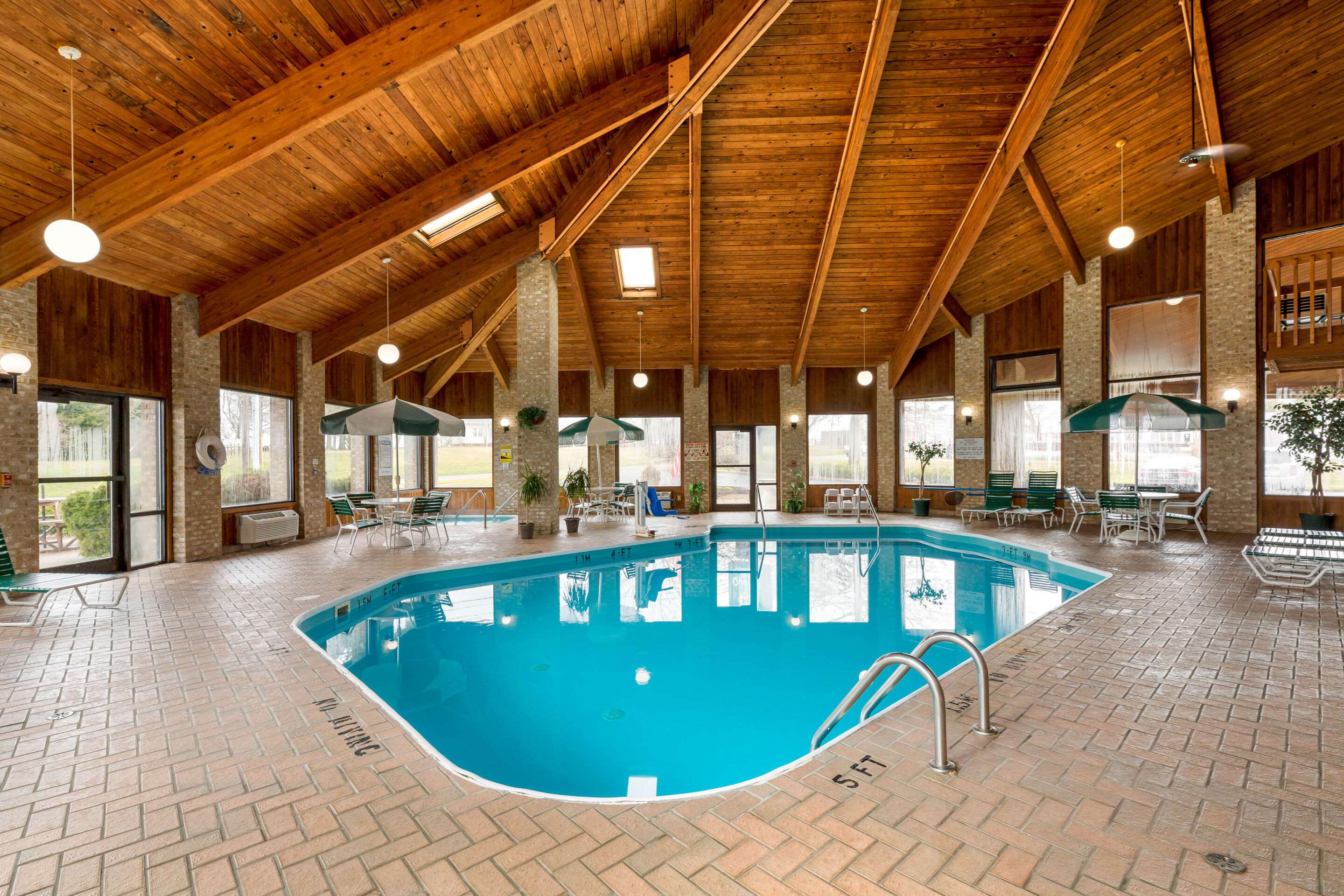 Indoor pool with hot tub | Quality Inn-Wooster