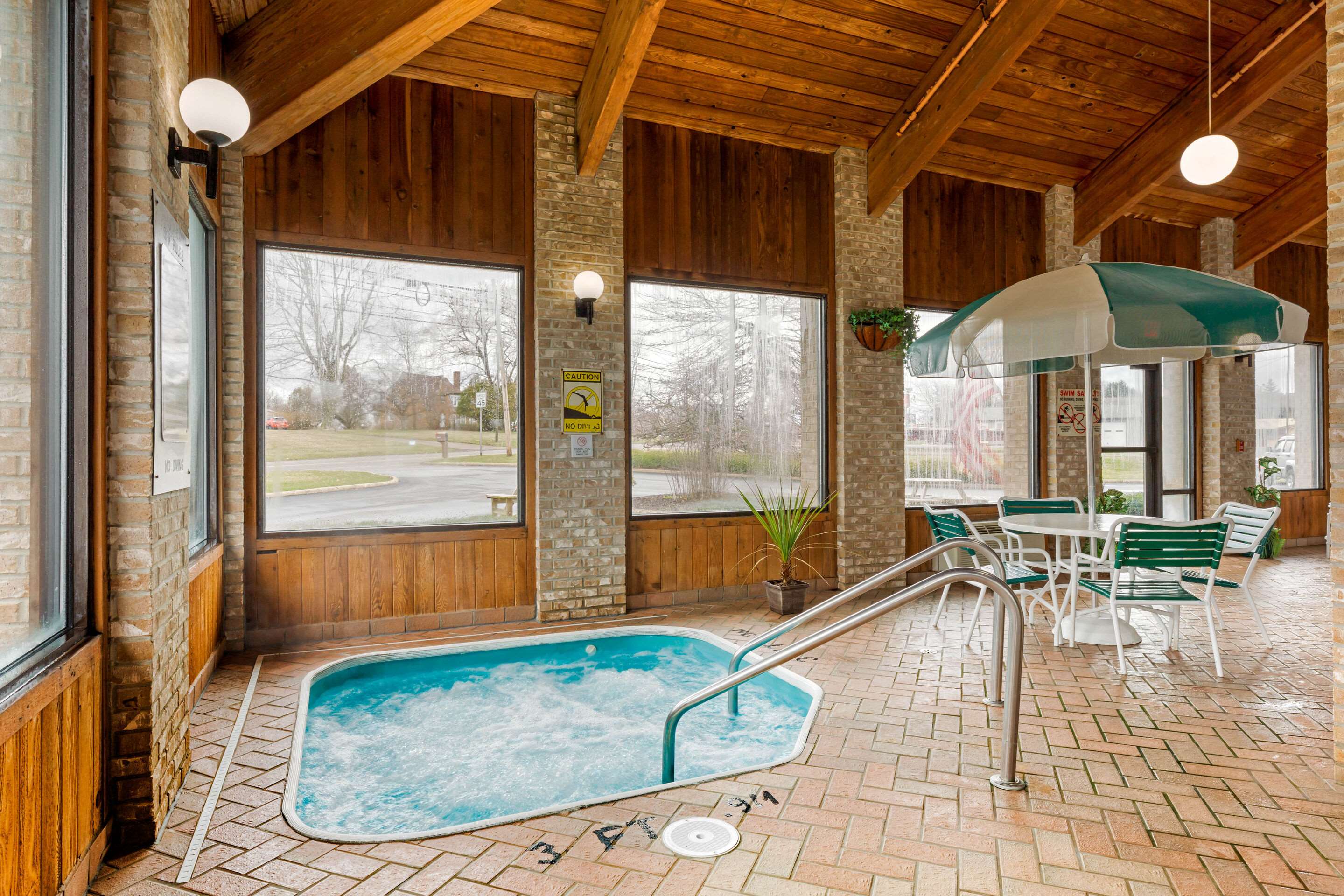 Indoor pool with hot tub | Quality Inn-Wooster