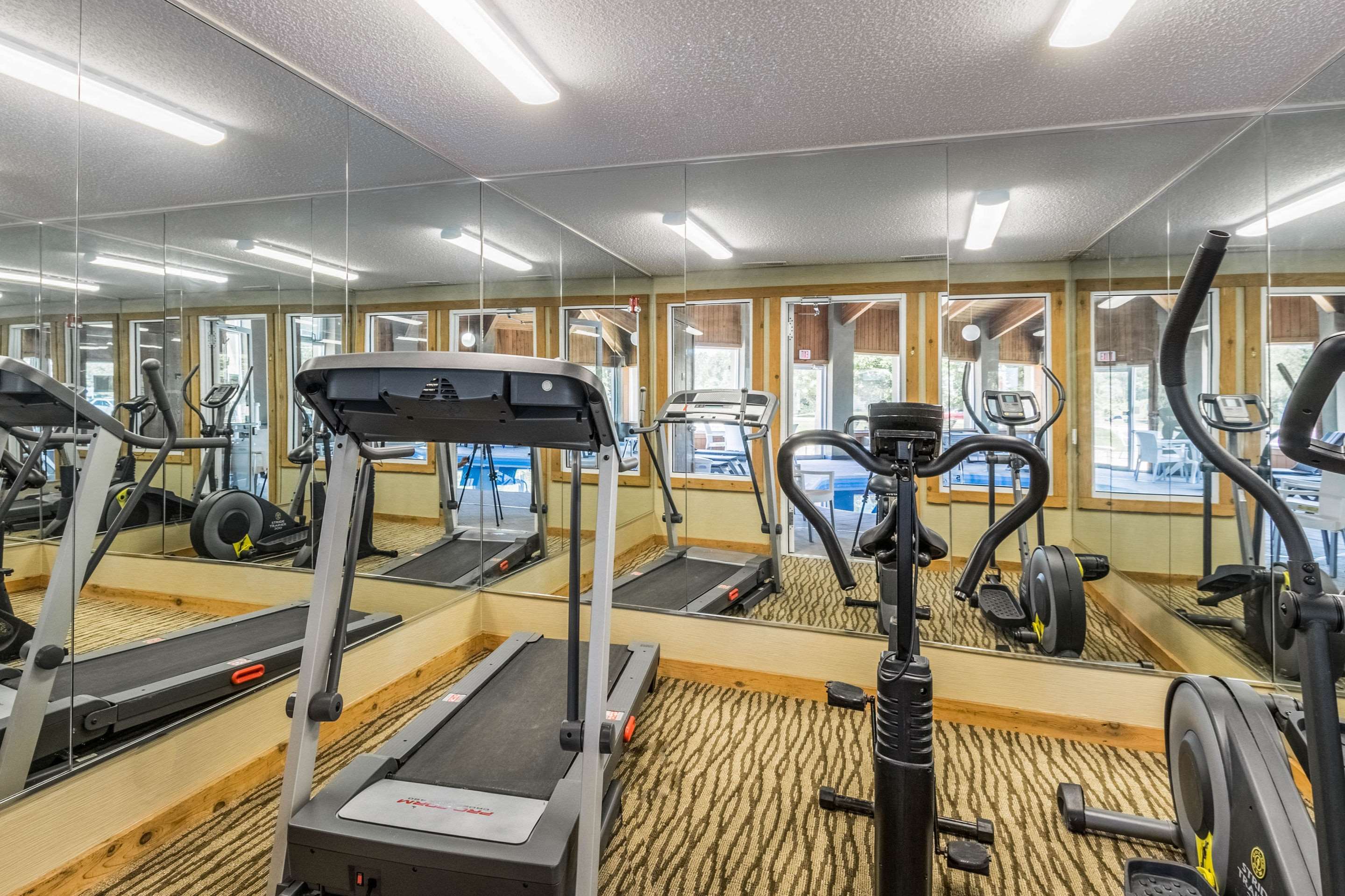 Fitness center | Comfort Inn Norwalk - Sandusky