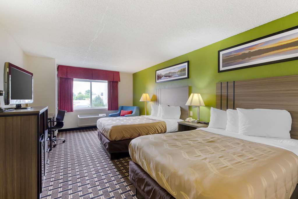 QUALITY INN HURON-guestroom-Guest Room,On-Site.jpg