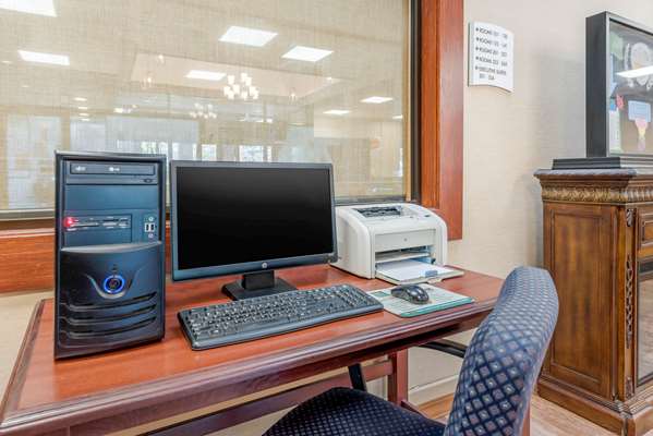 Conference Area - Quality Inn & Suites Zanesville