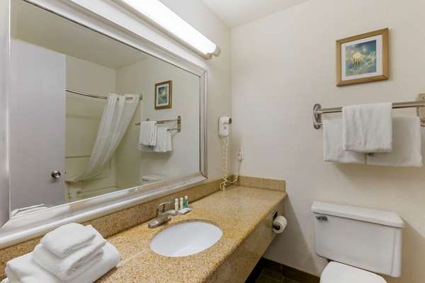  - Quality Inn Northeast Toledo
