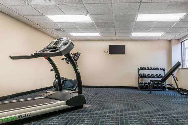Fitness/ Exercise Room - Quality Inn Jackson