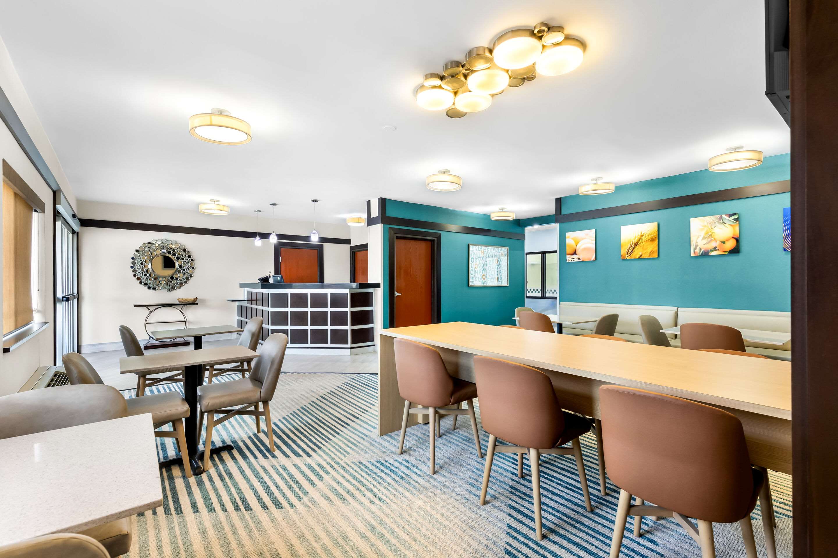 Breakfast area | Comfort Inn Marion