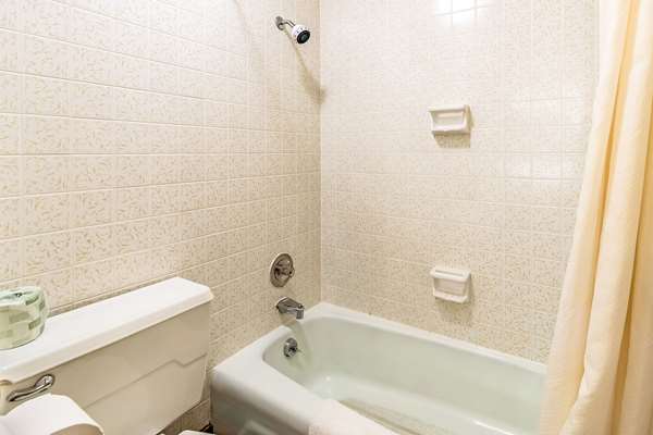  - Econo Lodge Worthington - I-270, Exit 23