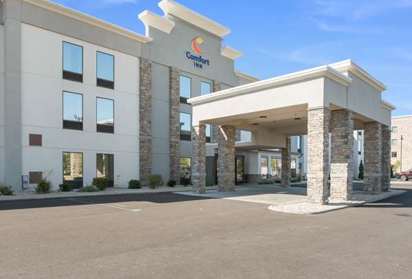 Exterior view - Comfort Inn Grove City - I-71, Exit 100
