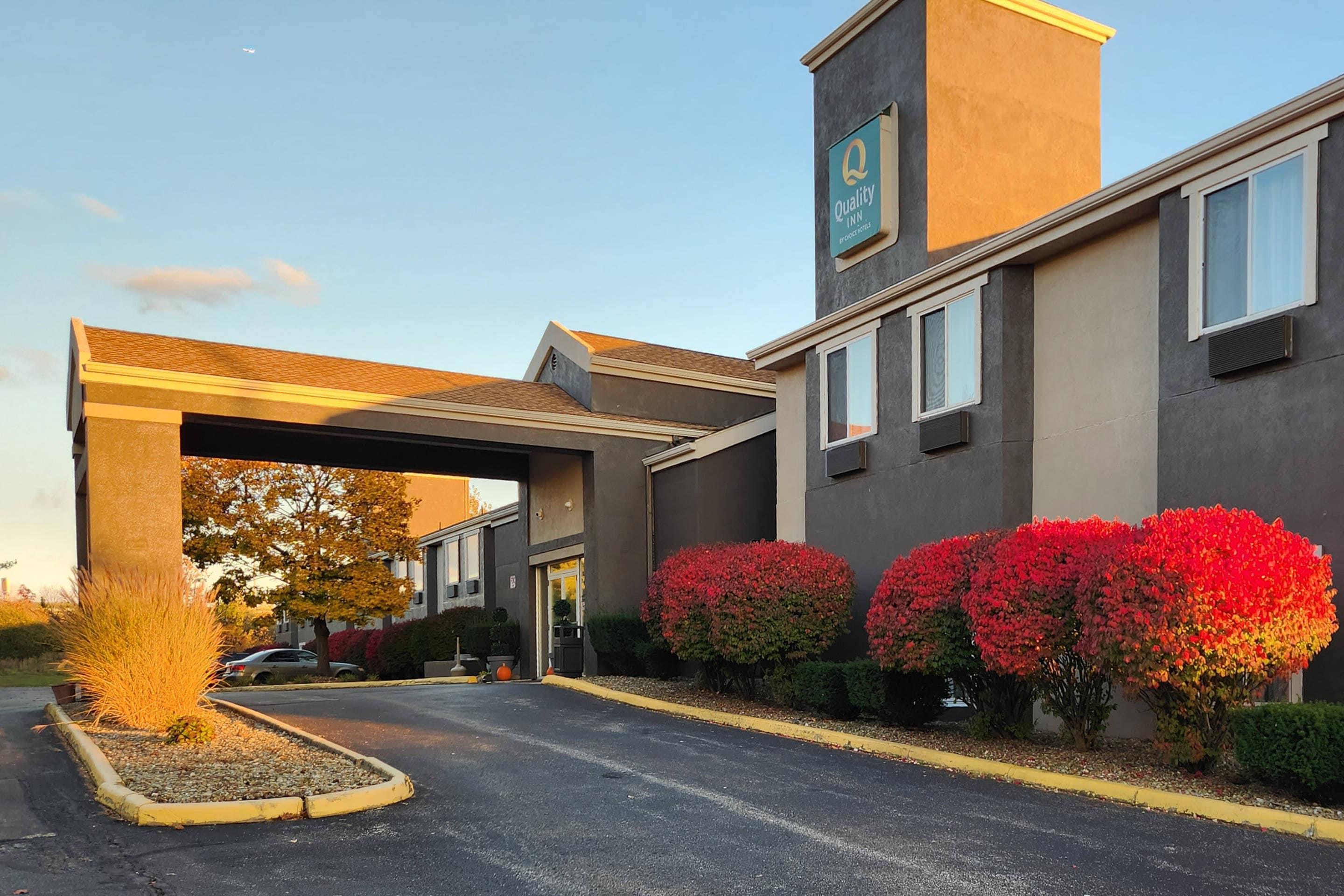 Hotel exterior | Quality Inn Brunswick Cleveland South