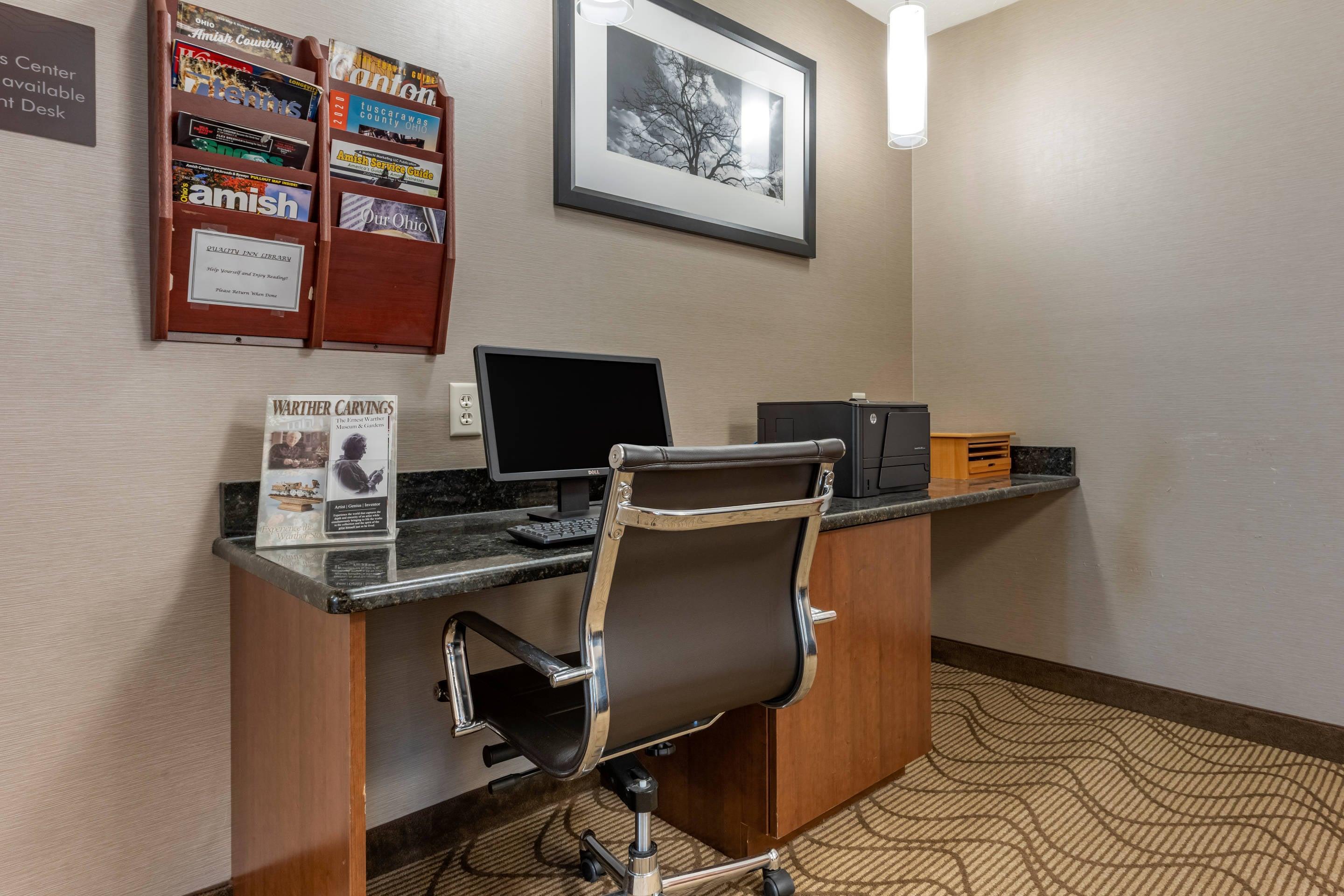 Business center | Comfort Inn