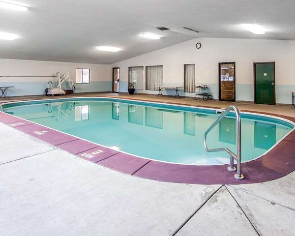 Pool - Quality Inn Wheelersburg