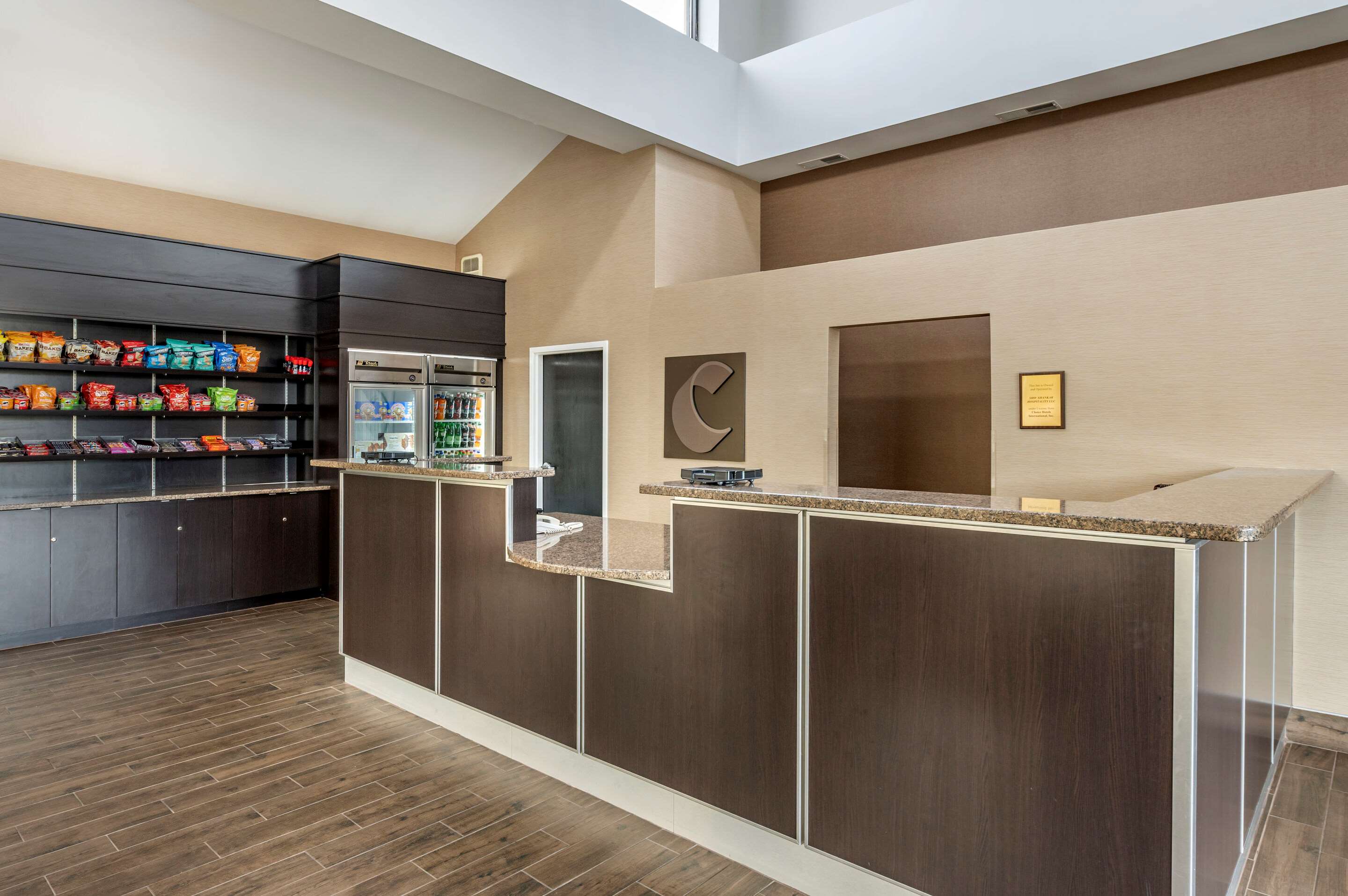 Front desk | Comfort Inn Northeast Cincinnati
