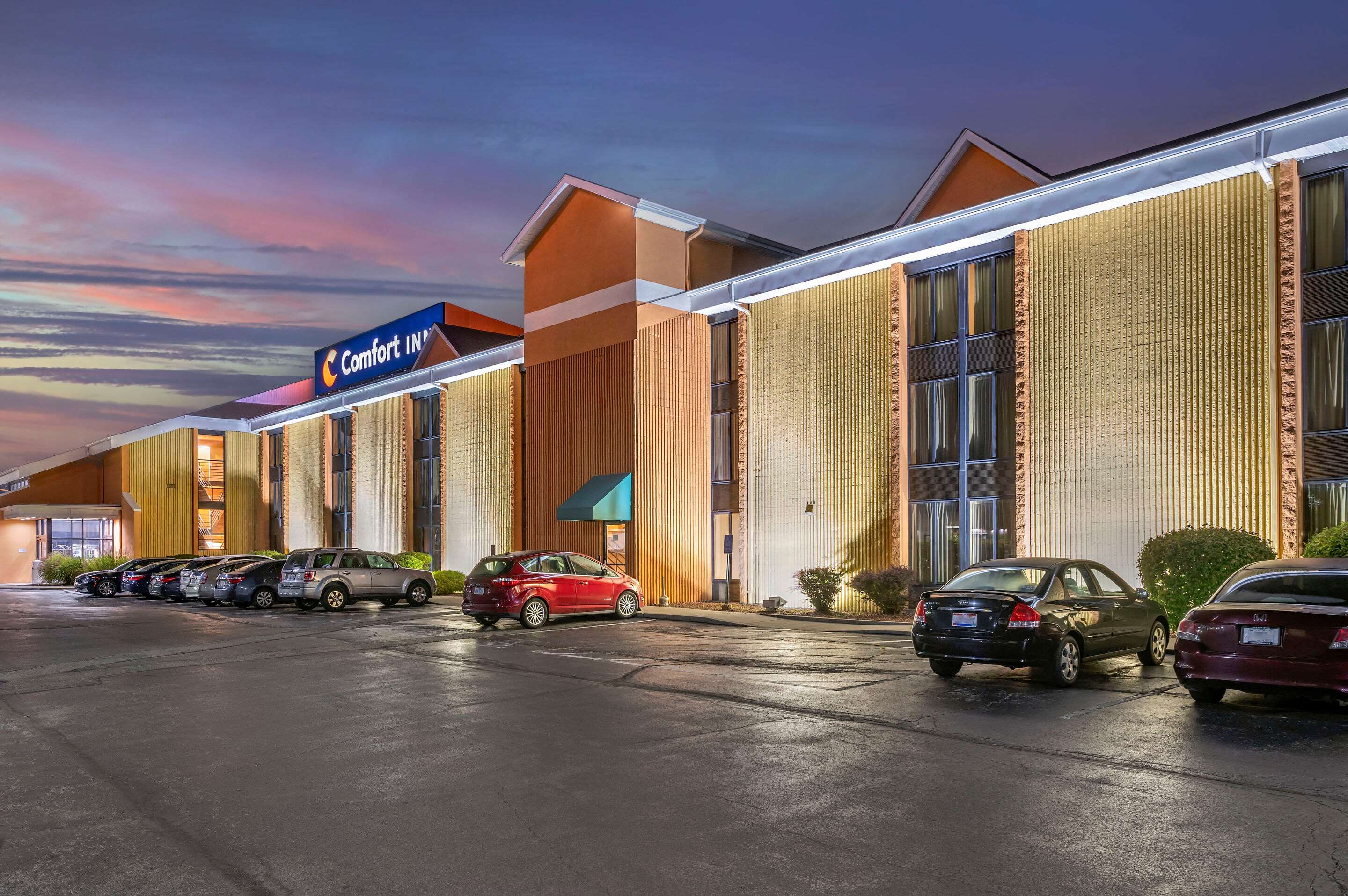Hotel exterior | Comfort Inn Northeast Cincinnati