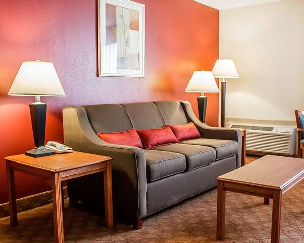 Suite - Quality Inn Lima - I-75, Exit 127