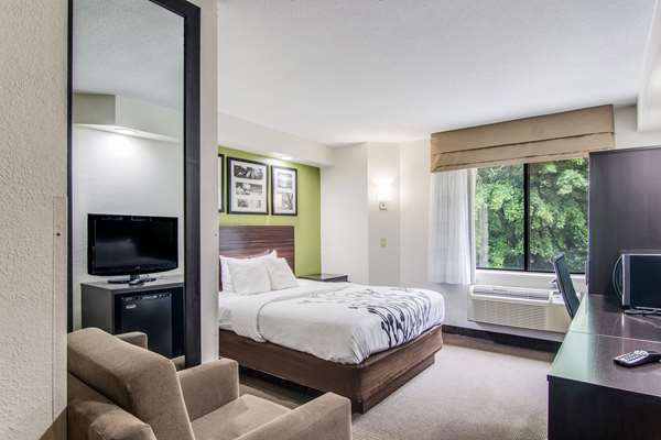  - Sleep Inn Austintown - I-80, Exit 223