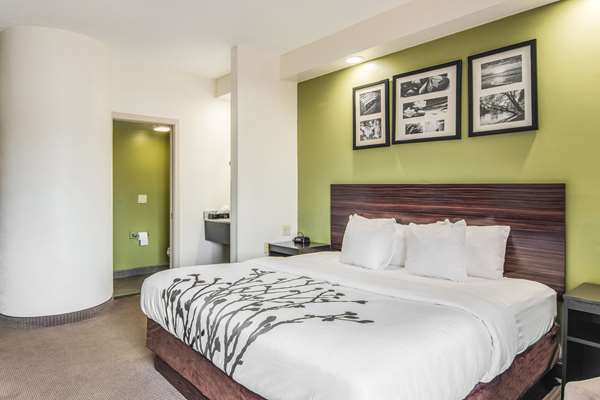  - Sleep Inn Austintown - I-80, Exit 223