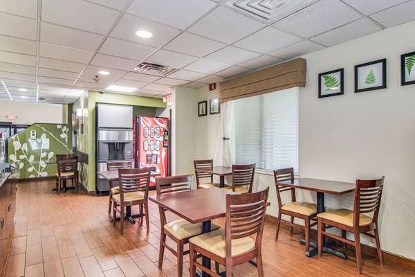 Amenities - Sleep Inn Austintown - I-80, Exit 223