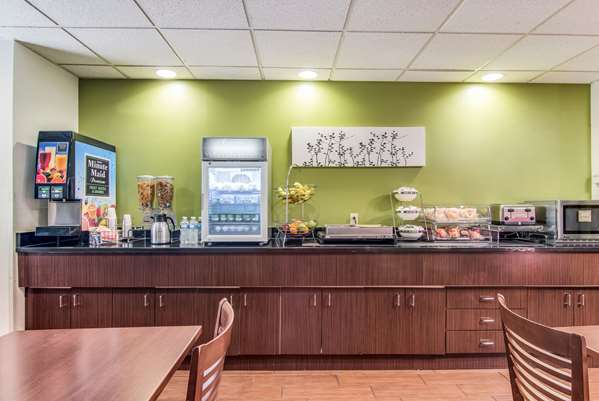 Amenities - Sleep Inn Austintown - I-80, Exit 223