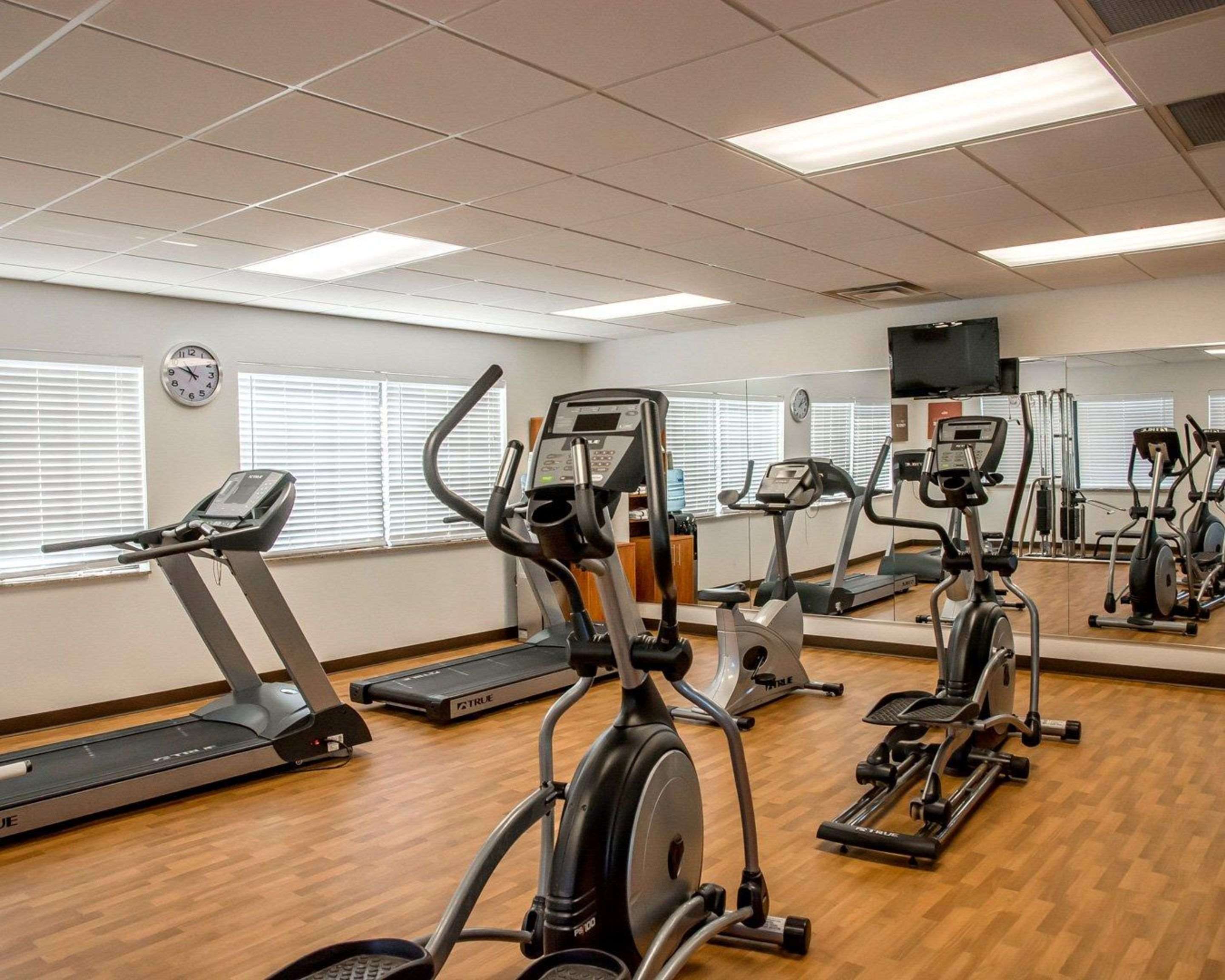 Fitness center with television | Comfort Suites Cincinnati North