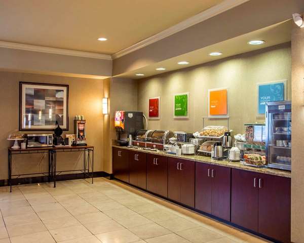 Amenities - Comfort Suites Forest Park