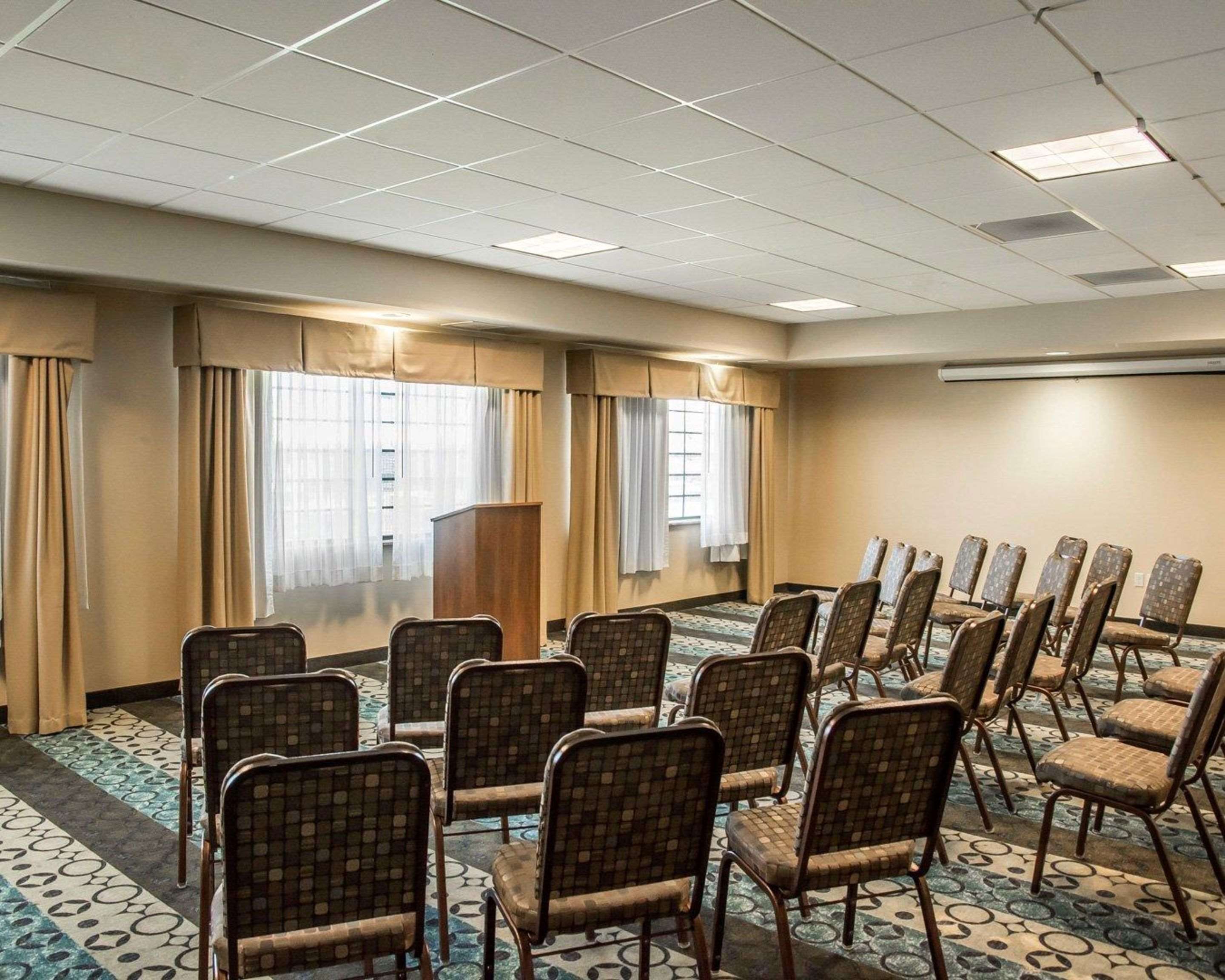 Conference room | Comfort Suites Cincinnati North