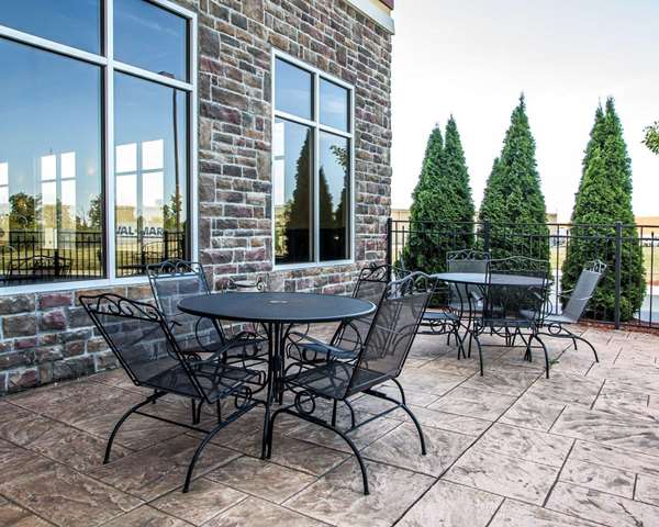  - Comfort Suites Troy - I-75, Exit 74