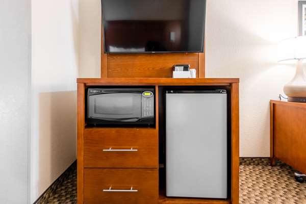 Suite - Comfort Suites Troy - I-75, Exit 74