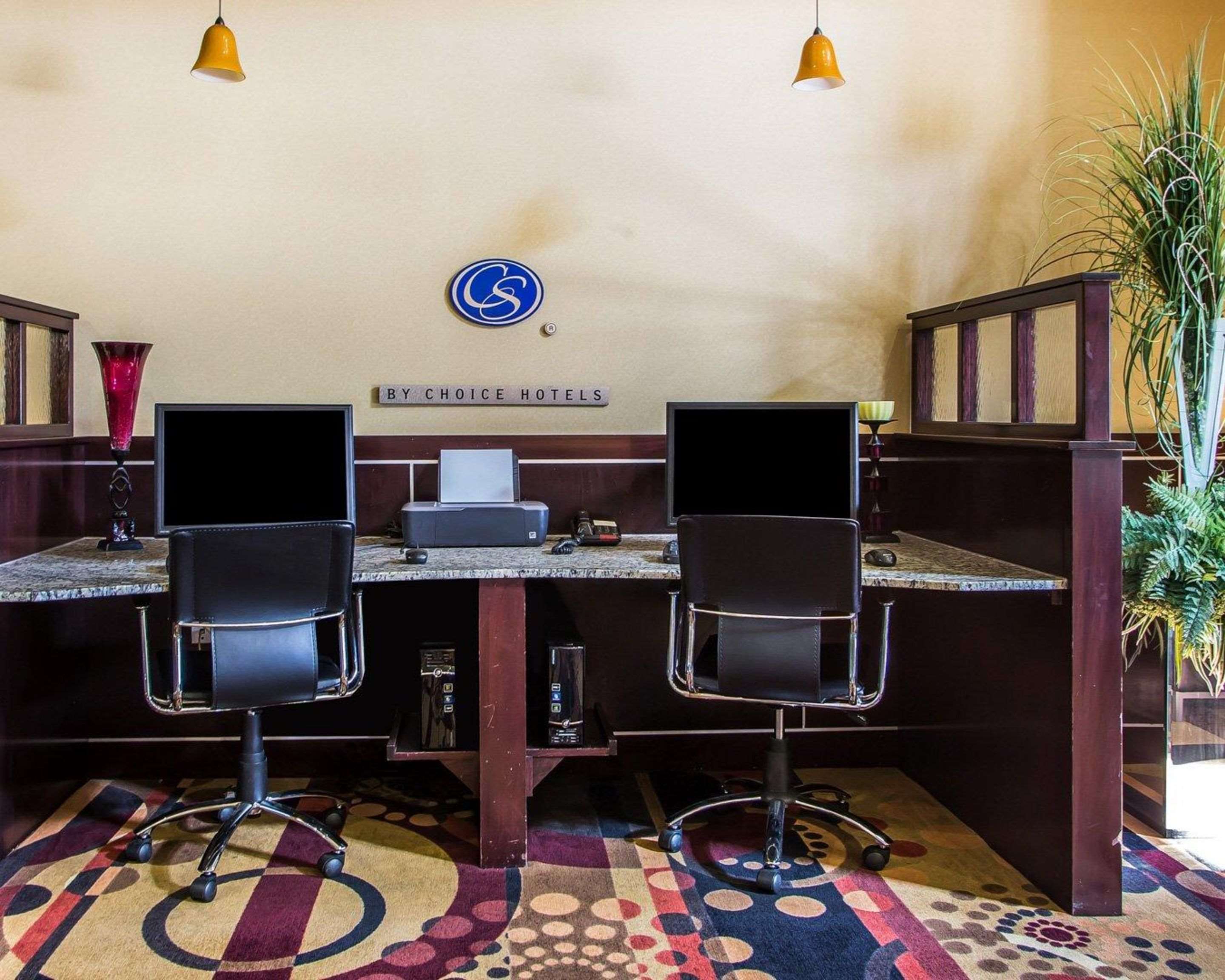 Business center | Comfort Suites Troy-I75