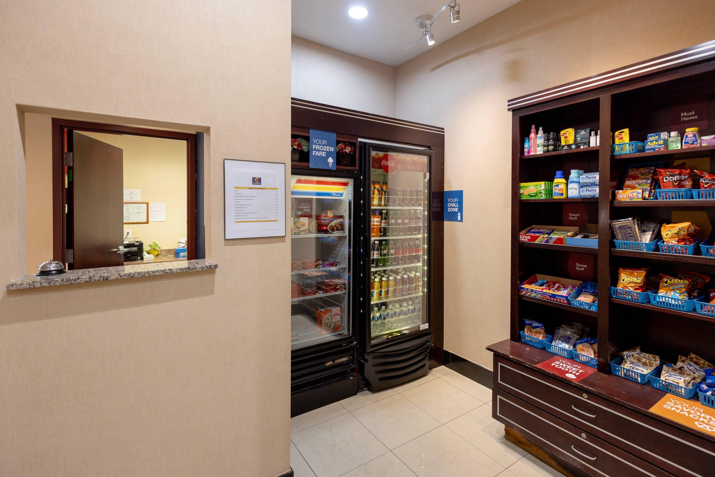 Hotel vending area | Comfort Suites Troy-I75