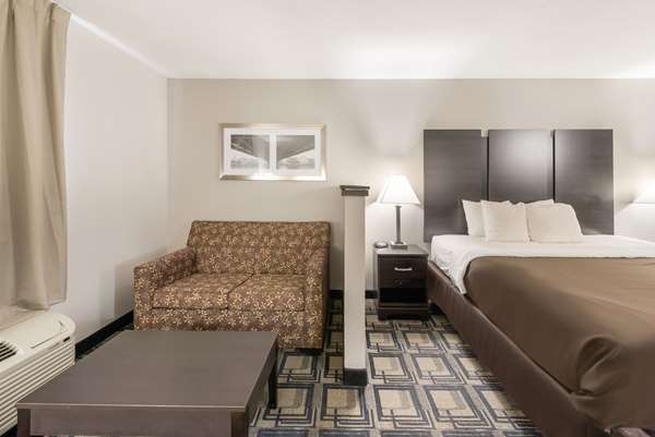 Suite - Suburban Studios Mason