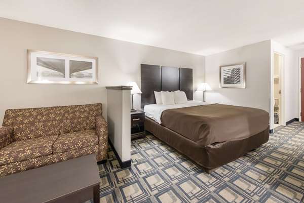 Suite - Suburban Studios Mason