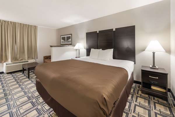 Suite - Suburban Studios Mason