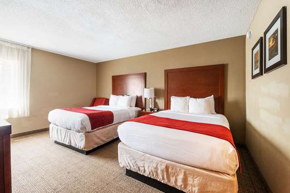  - Comfort Inn Mayfield Heights - I-271, Exit 34