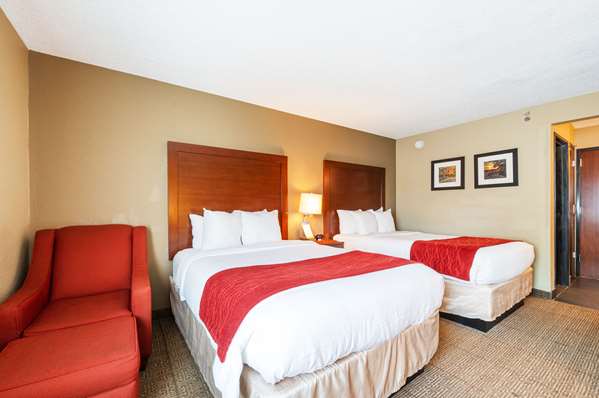  - Comfort Inn Mayfield Heights - I-271, Exit 34