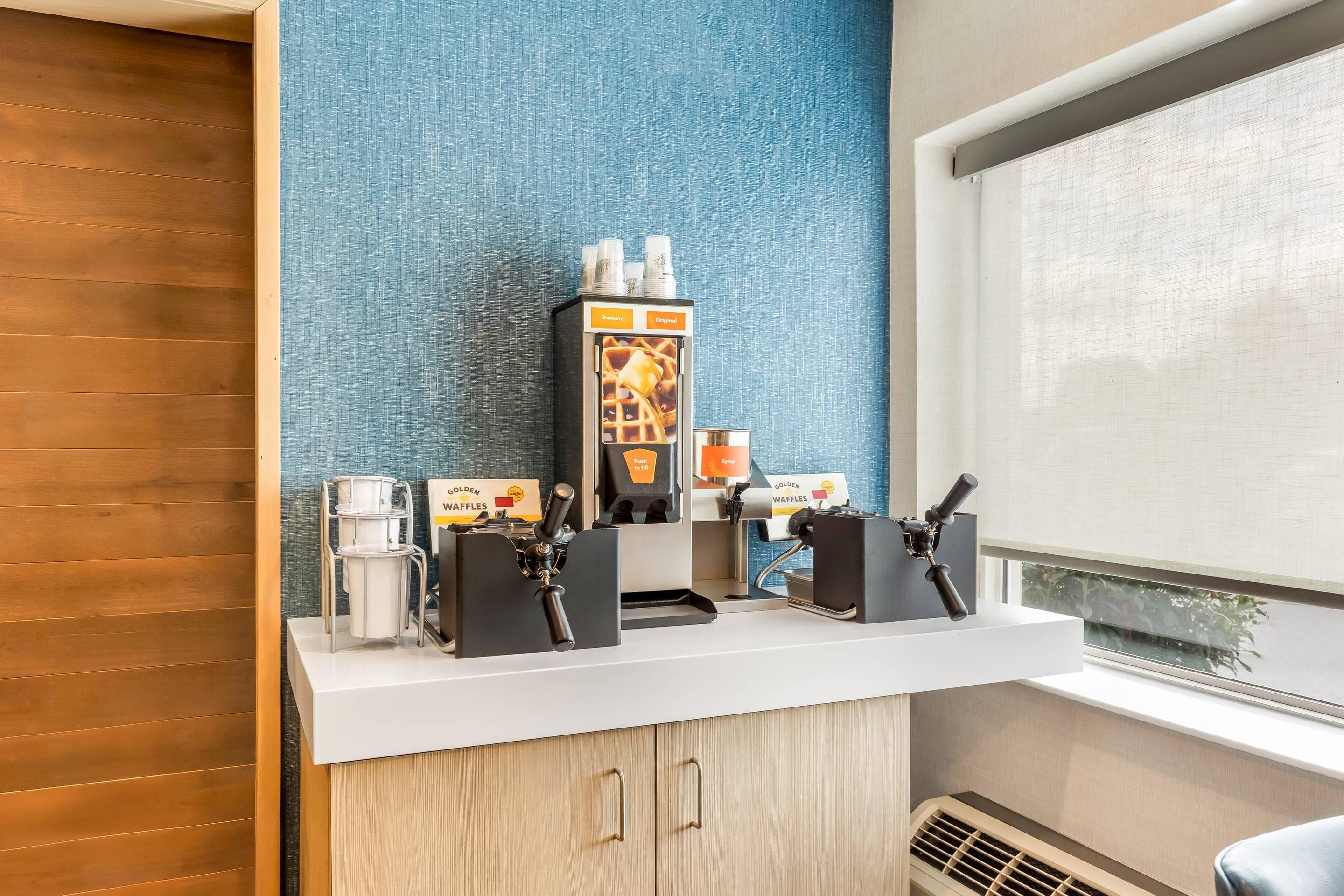 Free coffee | Comfort Inn Mayfield Heights Cleveland East