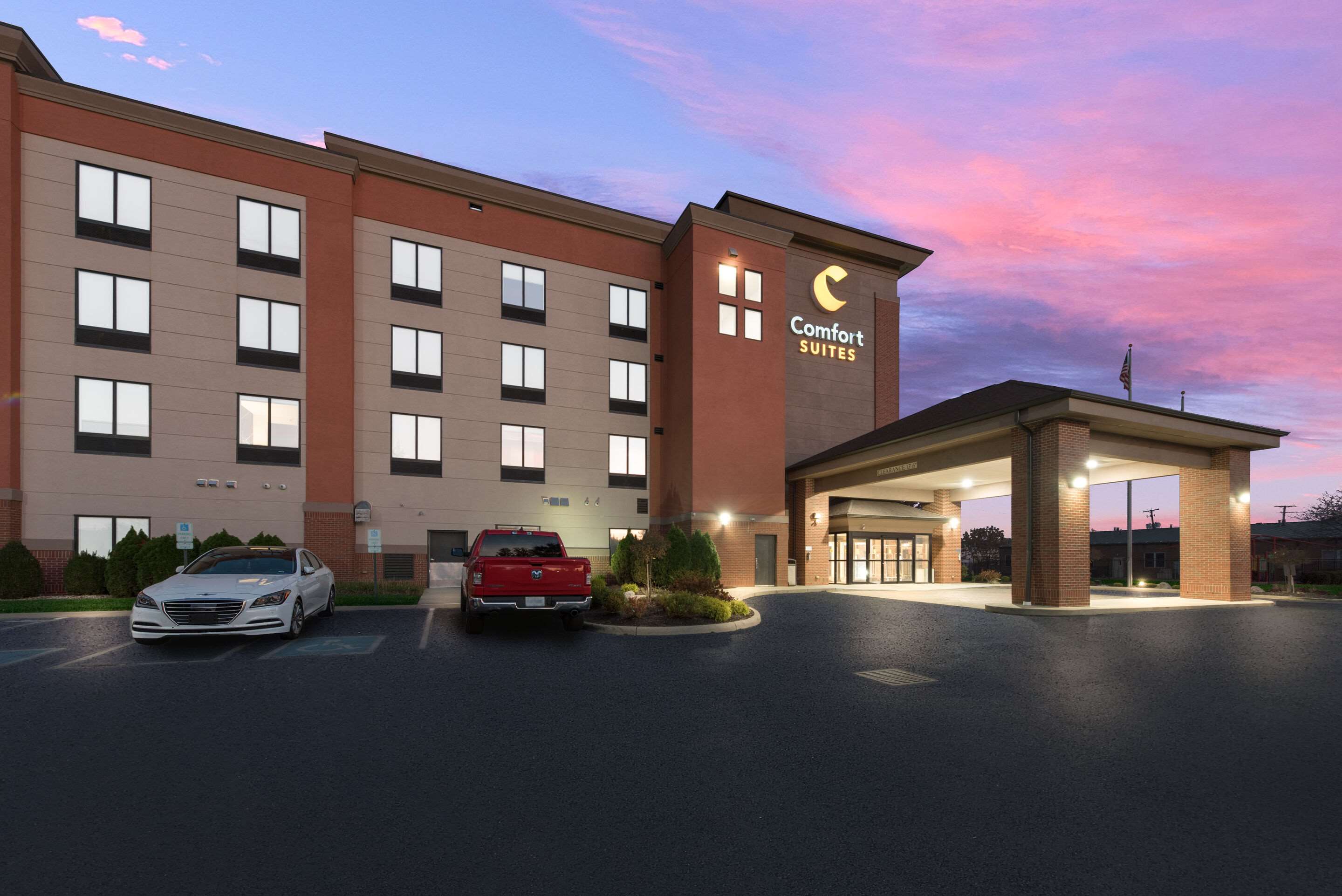 Twilight | Comfort Suites Columbus East Broad
