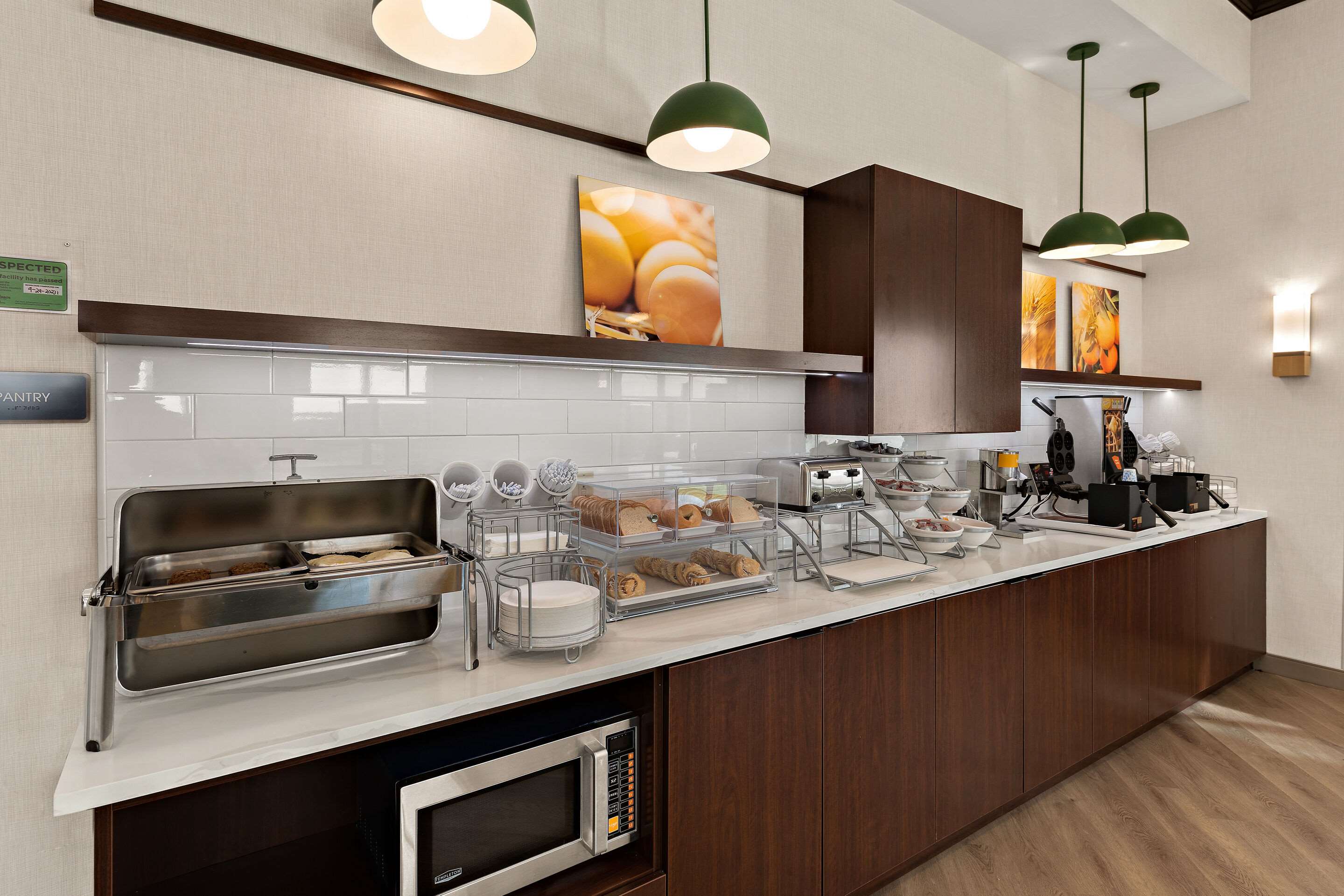 Breakfast counter | Comfort Suites Columbus East Broad
