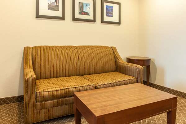 Suite - Comfort Inn Pickerington - I-70, Exit 112