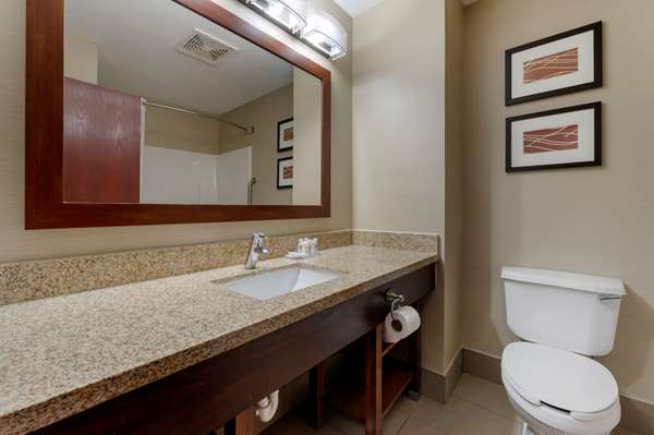  - Comfort Inn Pickerington - I-70, Exit 112