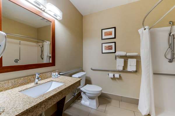  - Comfort Inn Pickerington - I-70, Exit 112